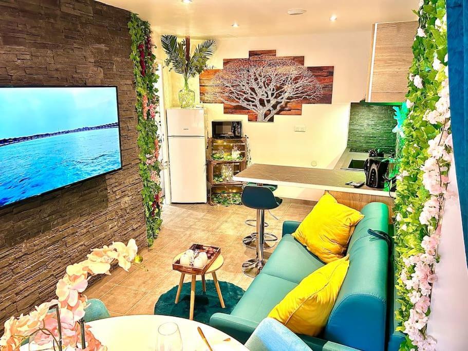 La Foret Enchantee, Centre Ville Pont-Sur-Yonne Εξωτερικό φωτογραφία